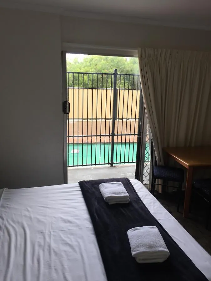 Southbank Motel Brisbane 3*,